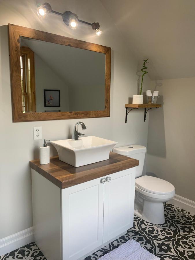 Manoir Alegria Bed & Breakfast Cowansville Bagian luar foto