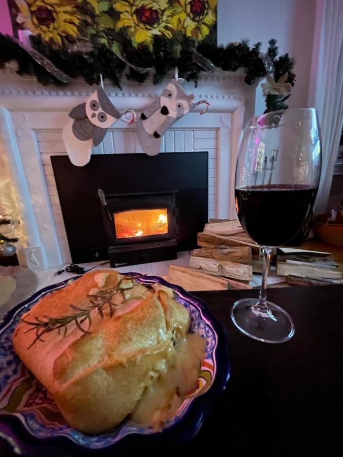 Manoir Alegria Bed & Breakfast Cowansville Bagian luar foto
