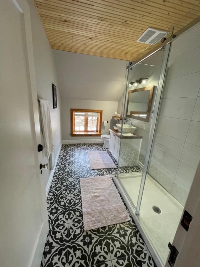 Manoir Alegria Bed & Breakfast Cowansville Bagian luar foto